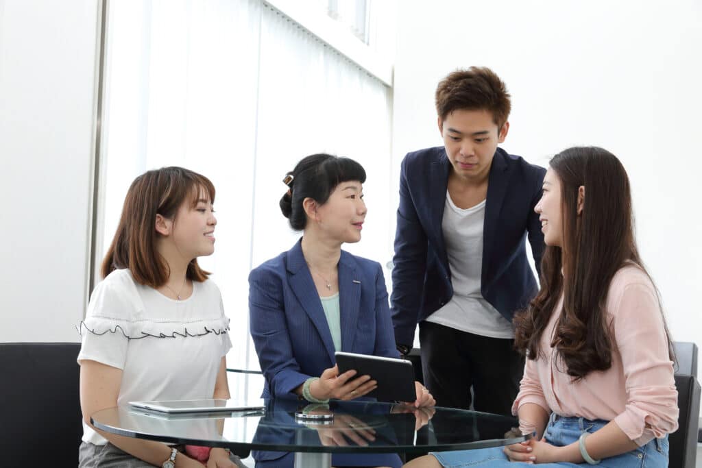 Thiết kế mạch điện