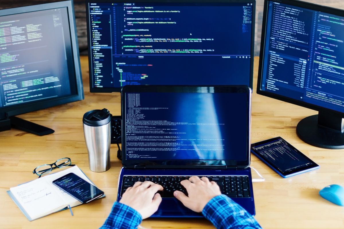 Kỹ sư phát triển ứng dụng it (Application)