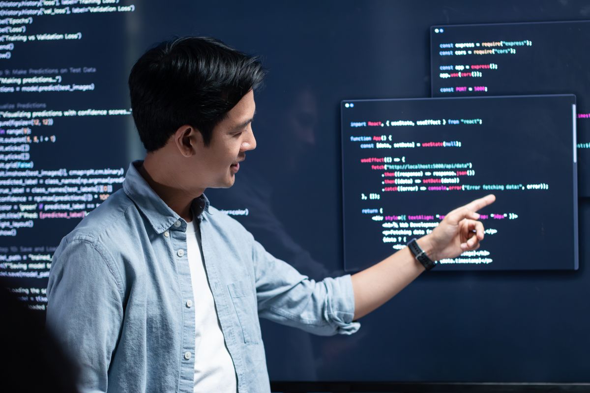 Trưởng nhóm Kỹ thuật (Tech Lead / Lead Engineer)